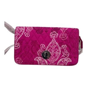 NWT VERA BRADLEY TURNLOCK CROSSBODY (STAMPED PAISLEY)